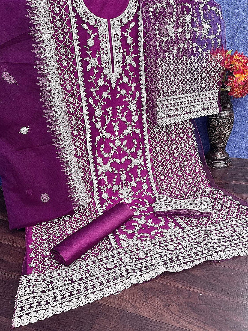 Deasigner Heavy Embroidary Work Net Semi Stiched Salwar Suit