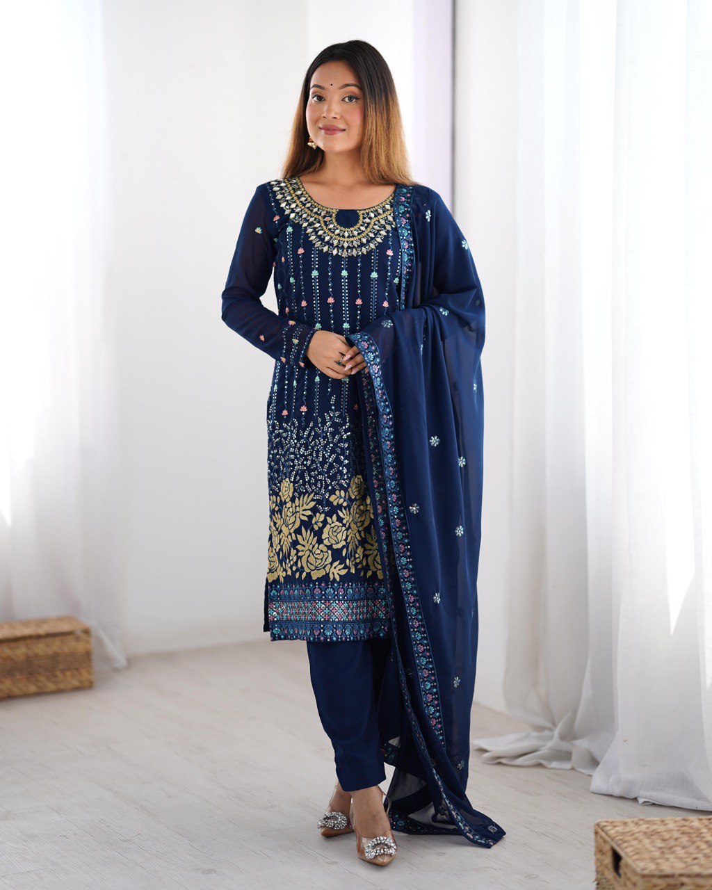 Heavy Georgette Embroidary Worked Straight Cut Suit