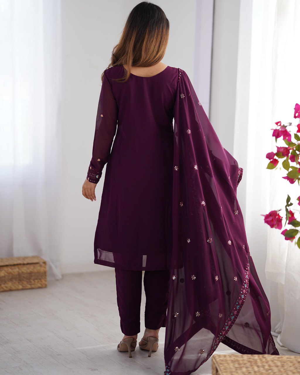 Heavy Georgette Embroidary Worked Straight Cut Suit