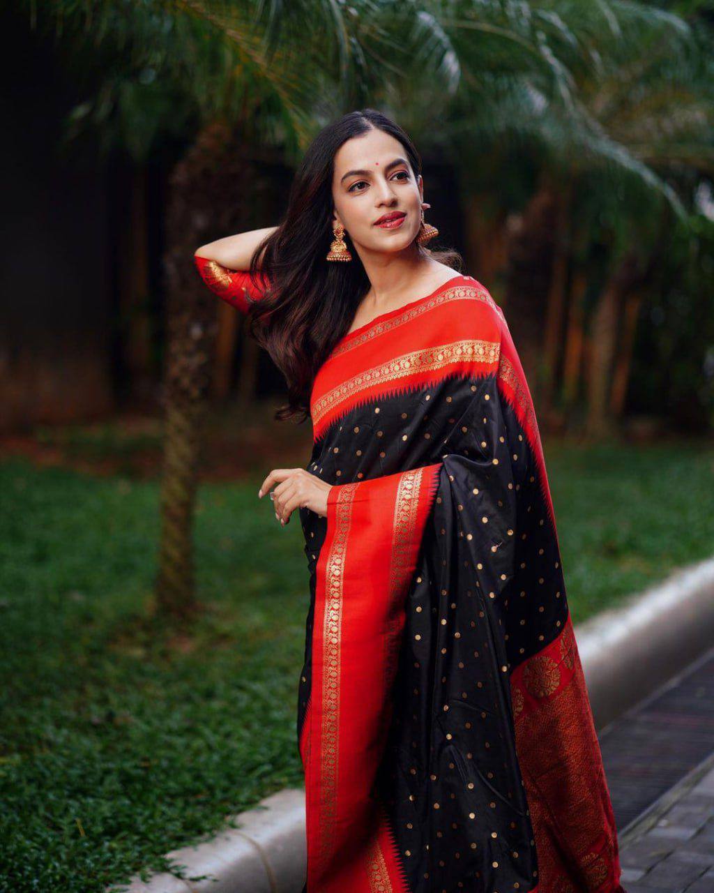 Wedding Waer Black Red Jacquard Work Soft Lichi Saree