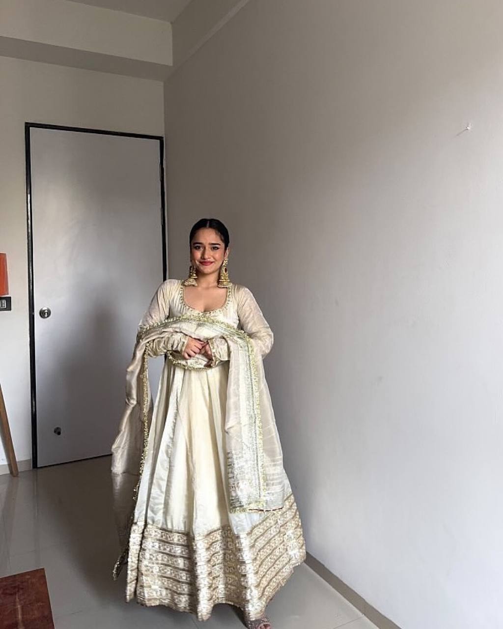 Chinon Silk Heavy Embroidary Worked Treditional Gown