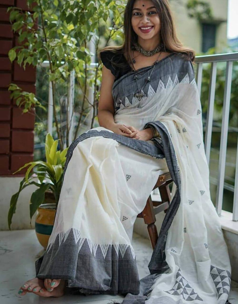 Beautiful Rich Pallu Linan Cotton Slub Weaving Work White Saree