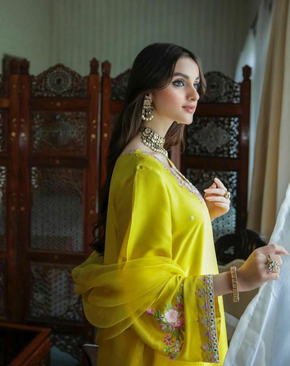 Straight Cut Lemon Yellow Georgette Semi Stitched Suit