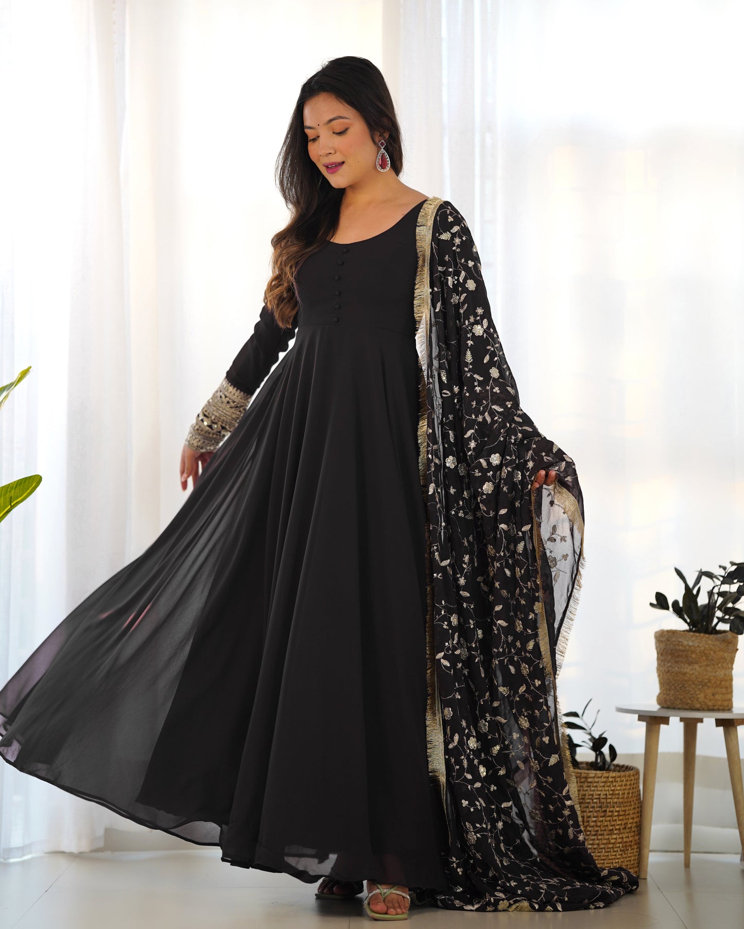 Wedding Wear Stylish Ready To Wear Gown
