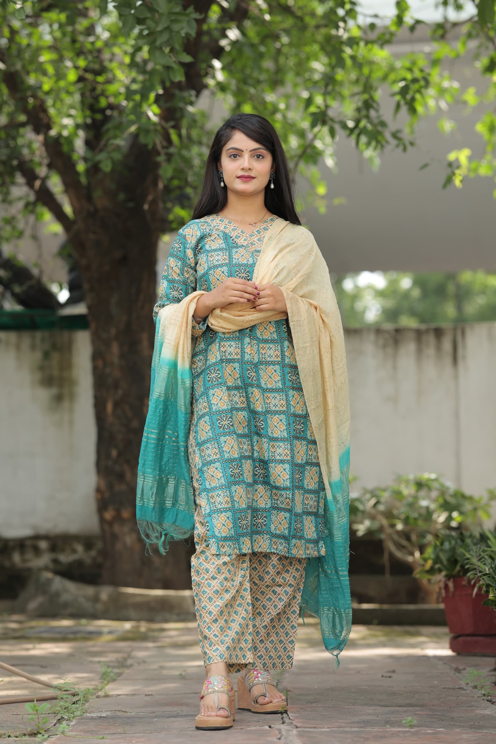 ladies salwar dress Indian Designer Women's Salwar Kameez Dress Traditional Style Heavy Plazzo Suit