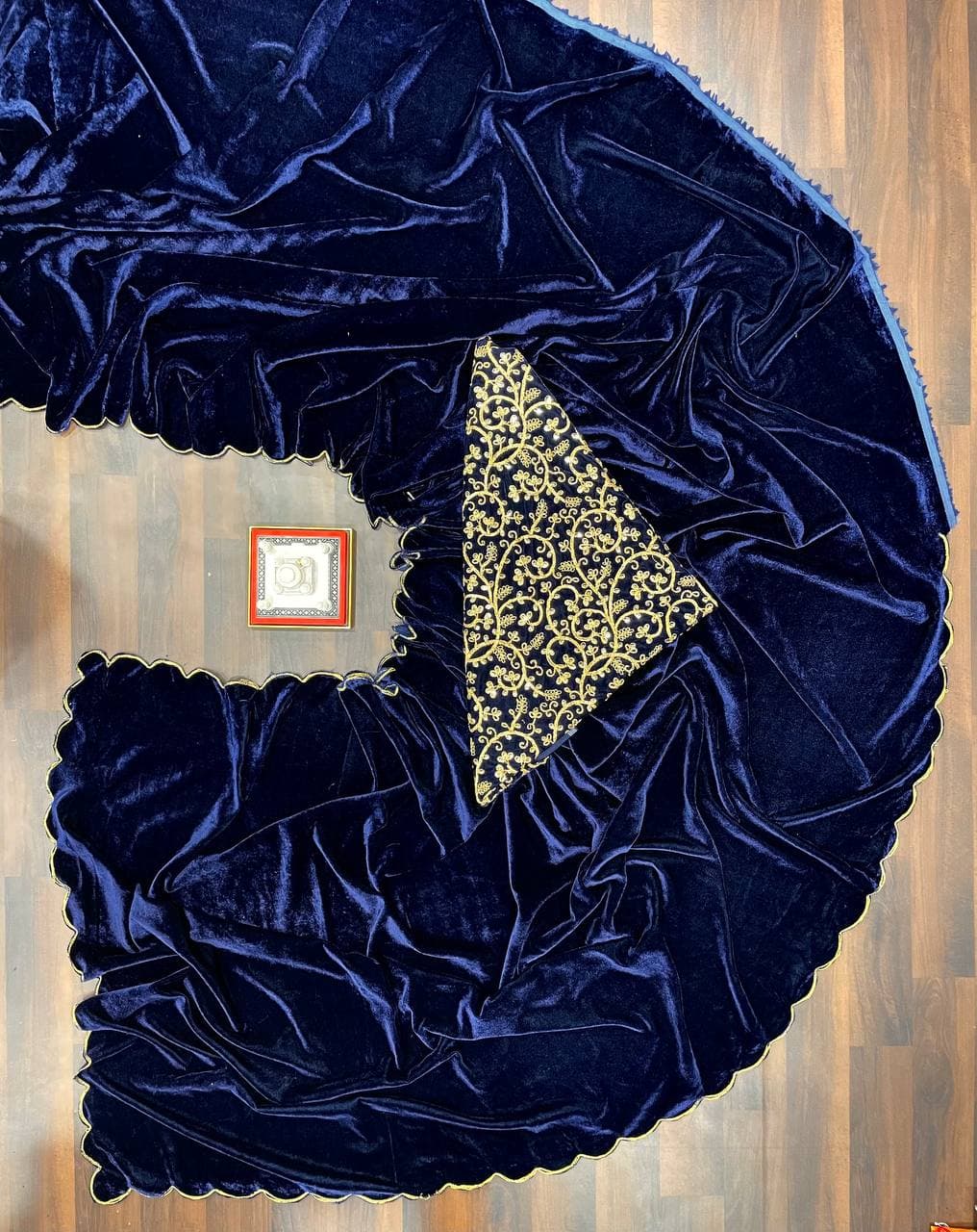 Party Wear Velvet Sequence Coding Work Saree Blouse
