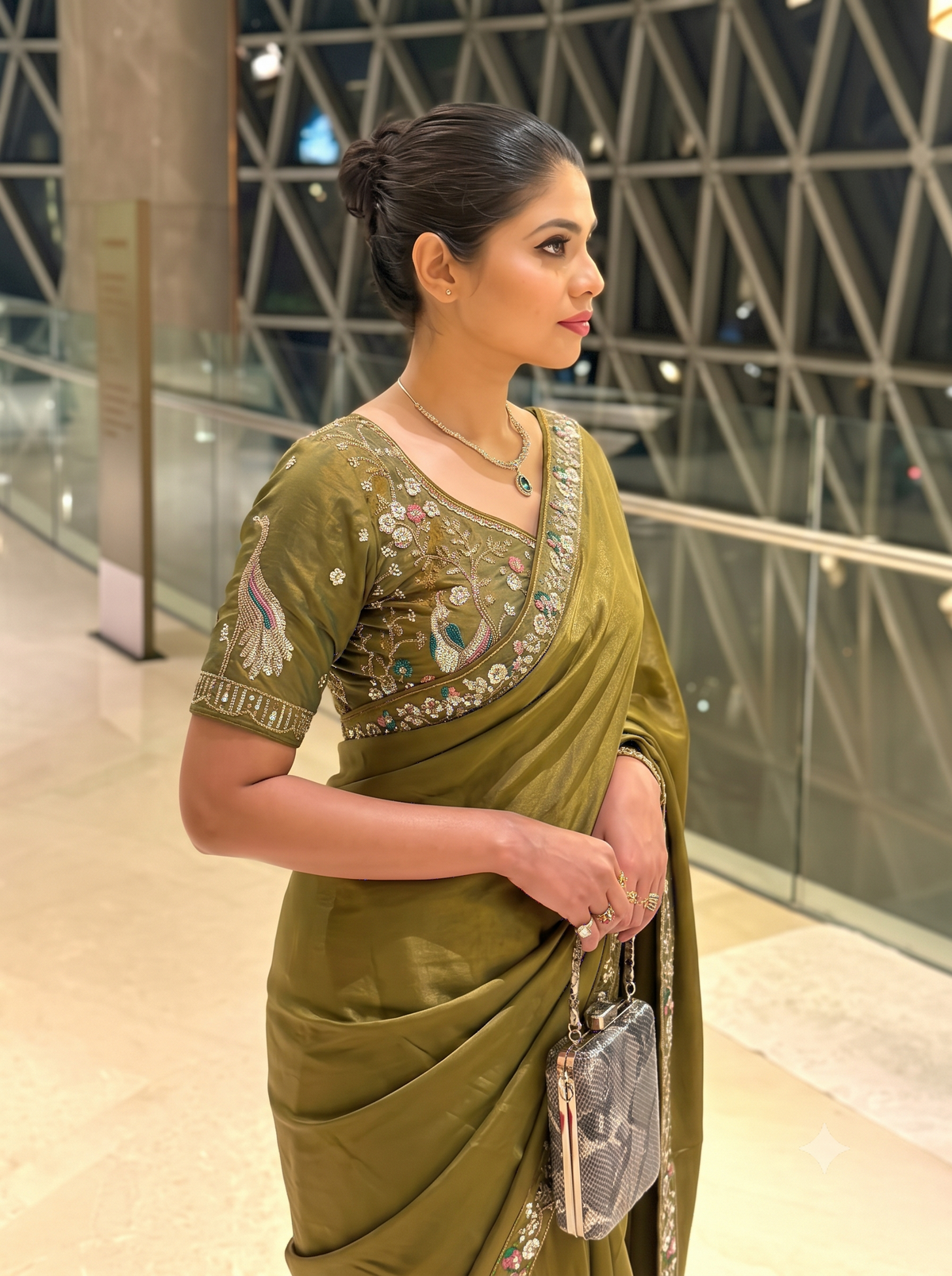Indian Wedding Wear  Saree with  Stich Peacock Embroidered Blouse Piece
