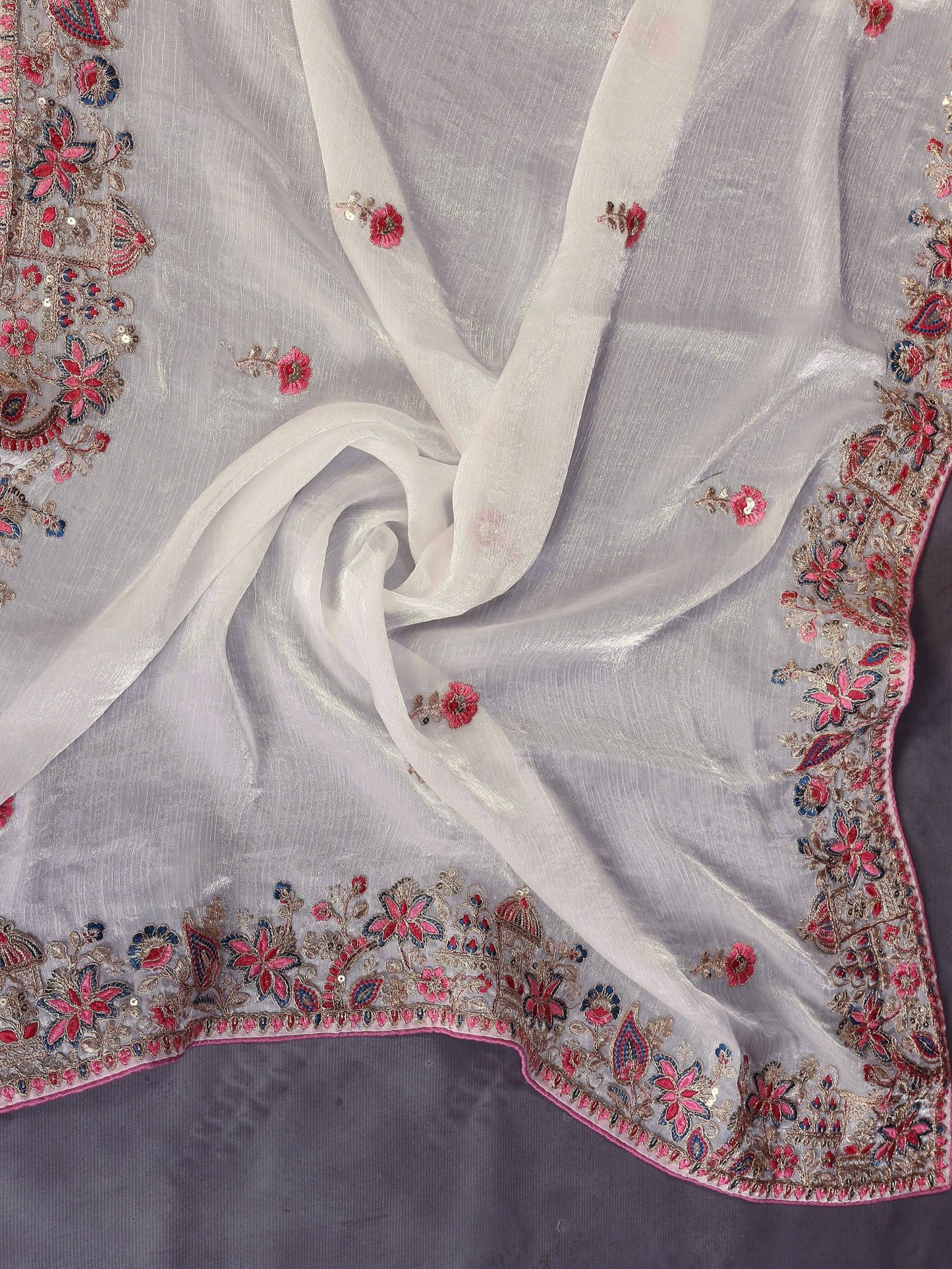 New Trending Party Wear Soft Fendy Chiffon Silk Saree