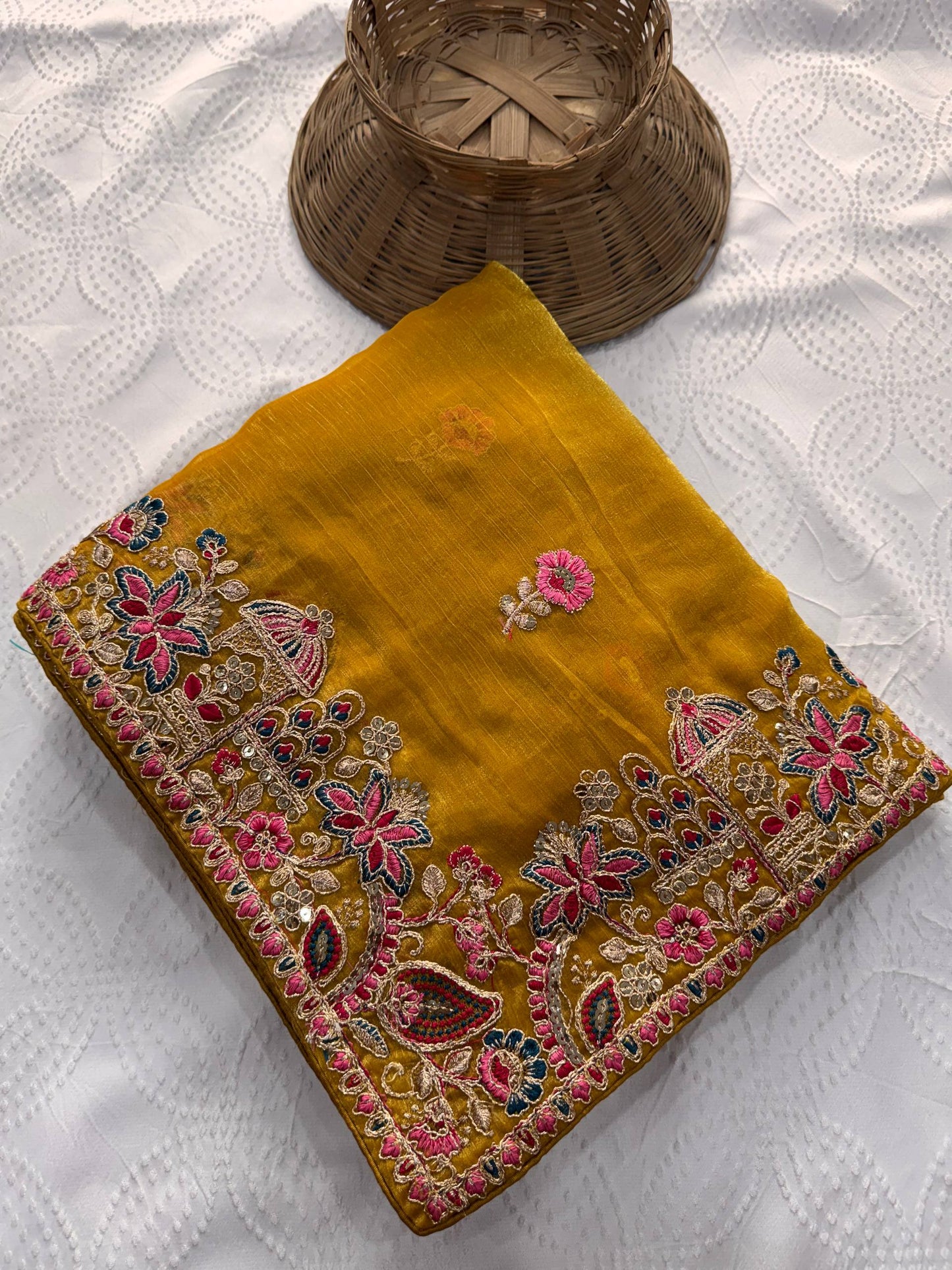 New Trending Party Wear Soft Fendy Chiffon Silk Saree