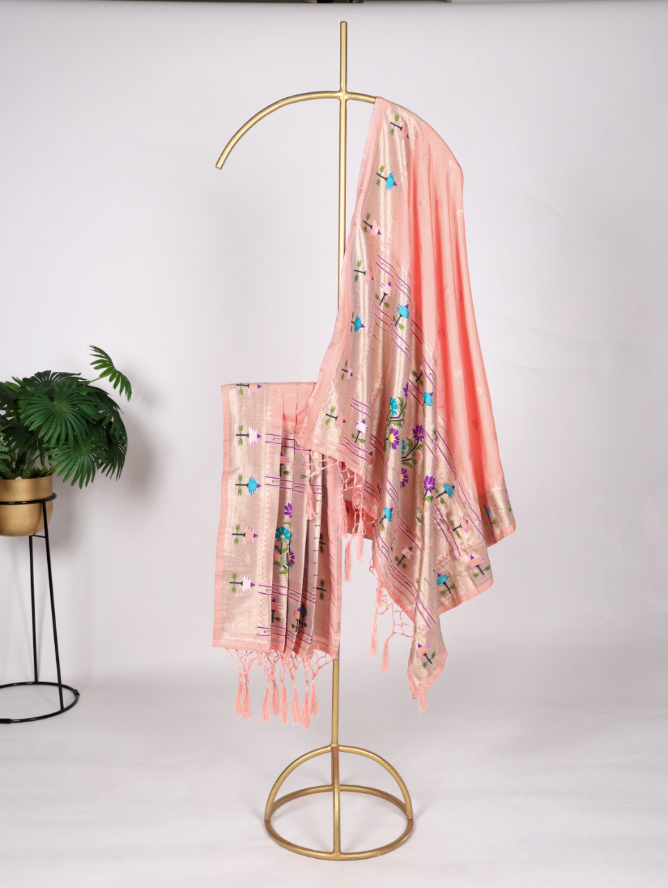 Classic Jacquard Pathani Dupatta With Intricate Zari Weaving and Elegant Tassels