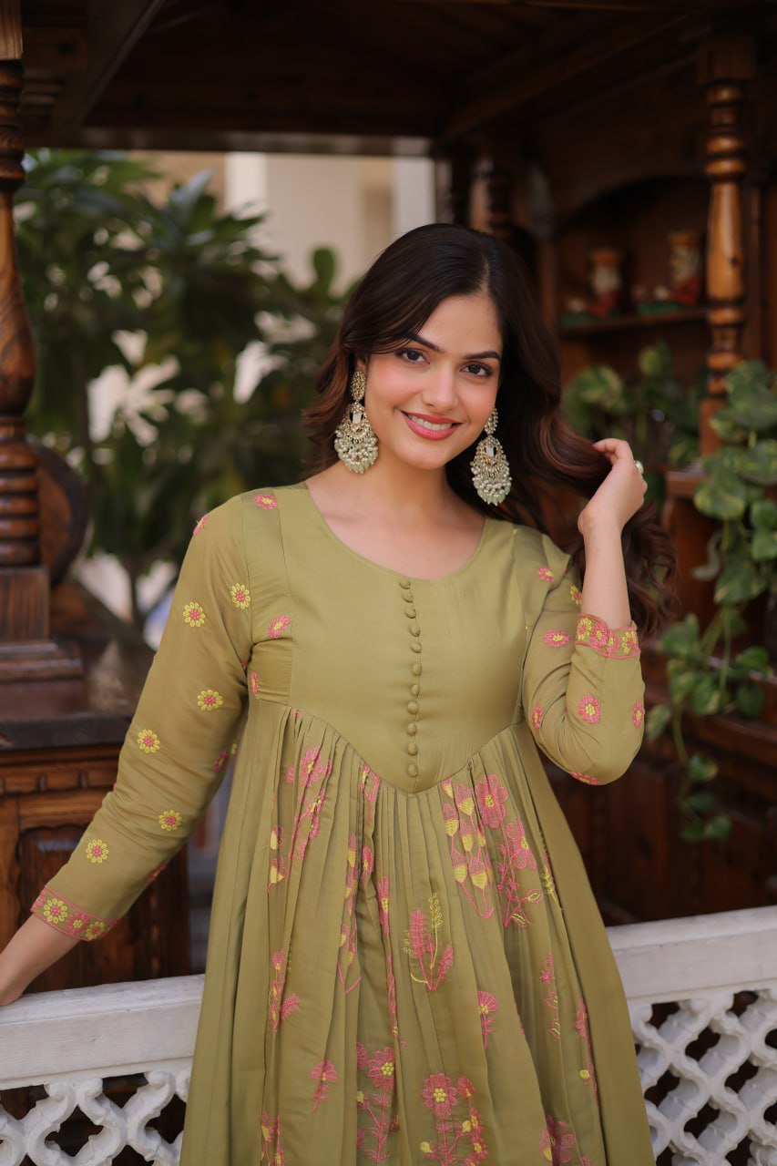 Women's  Ethnic Floral Patterned Flared Suit Set