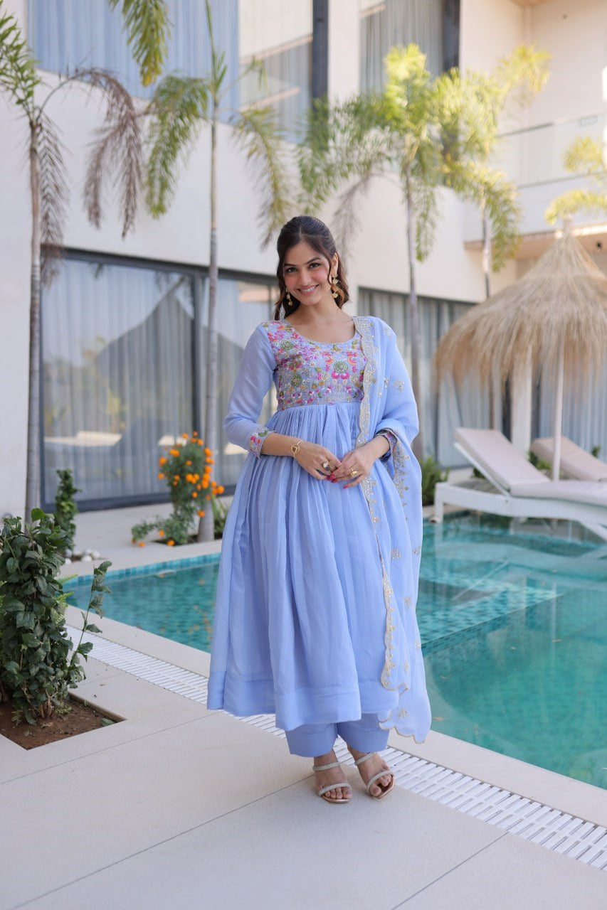 Women's New Trendy  Embroidered Anarkali Suit Set with Dupatta