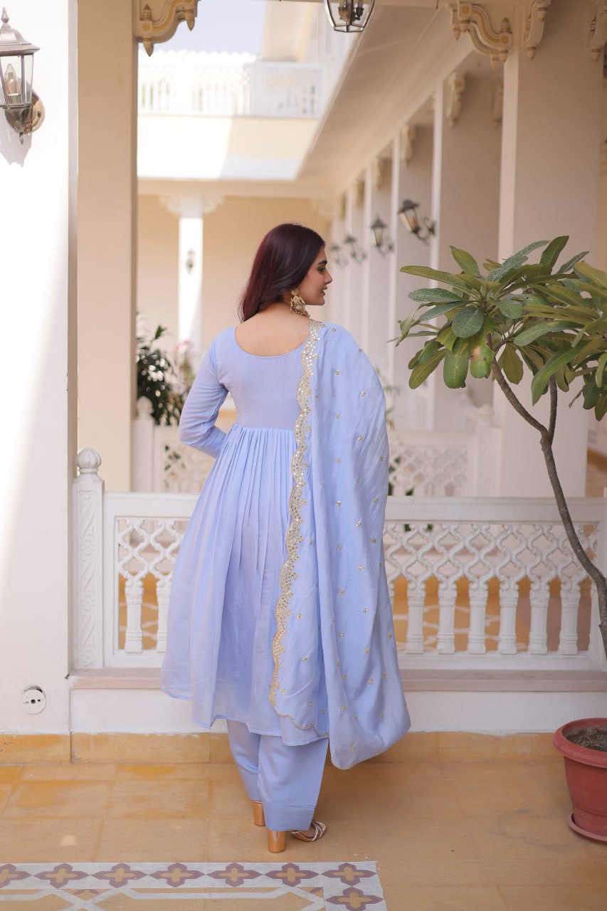 New Latest Trendy Embroidered Ethnic Suit Set for Women