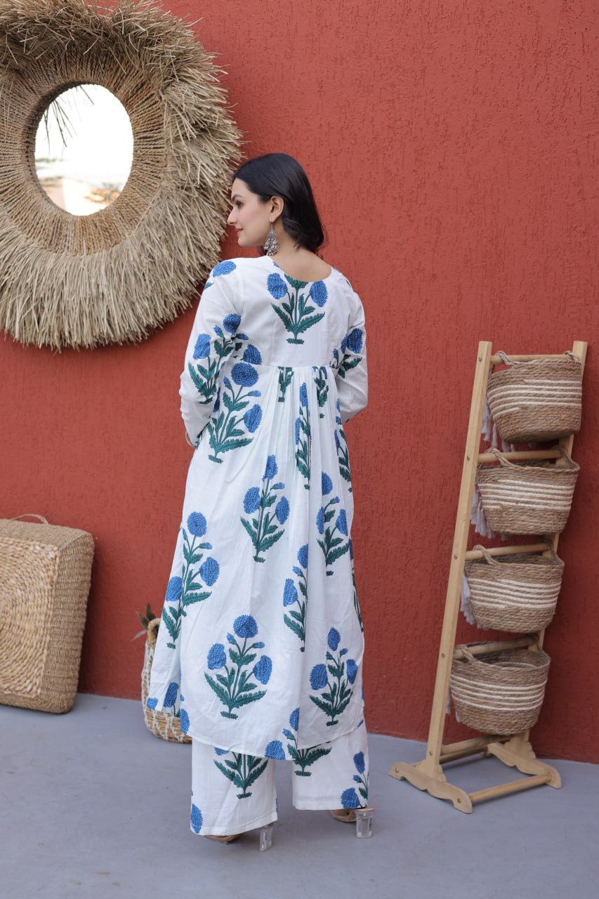 Summer New Latest  Daily Wear Floral Print Kurta and Palazzo Set