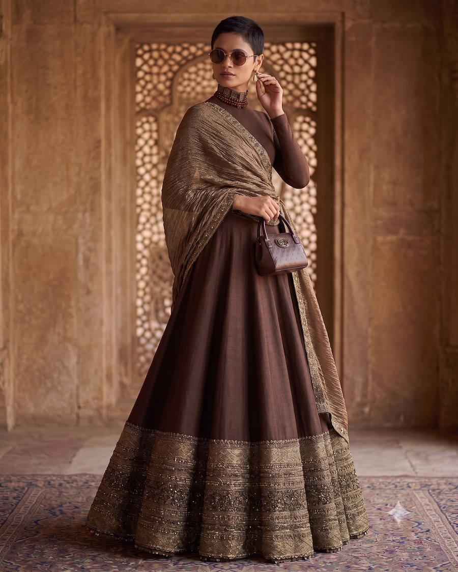 Embroidered Lehenga Choli Set with Heavy Zari Border & Crushed Dupatta Set