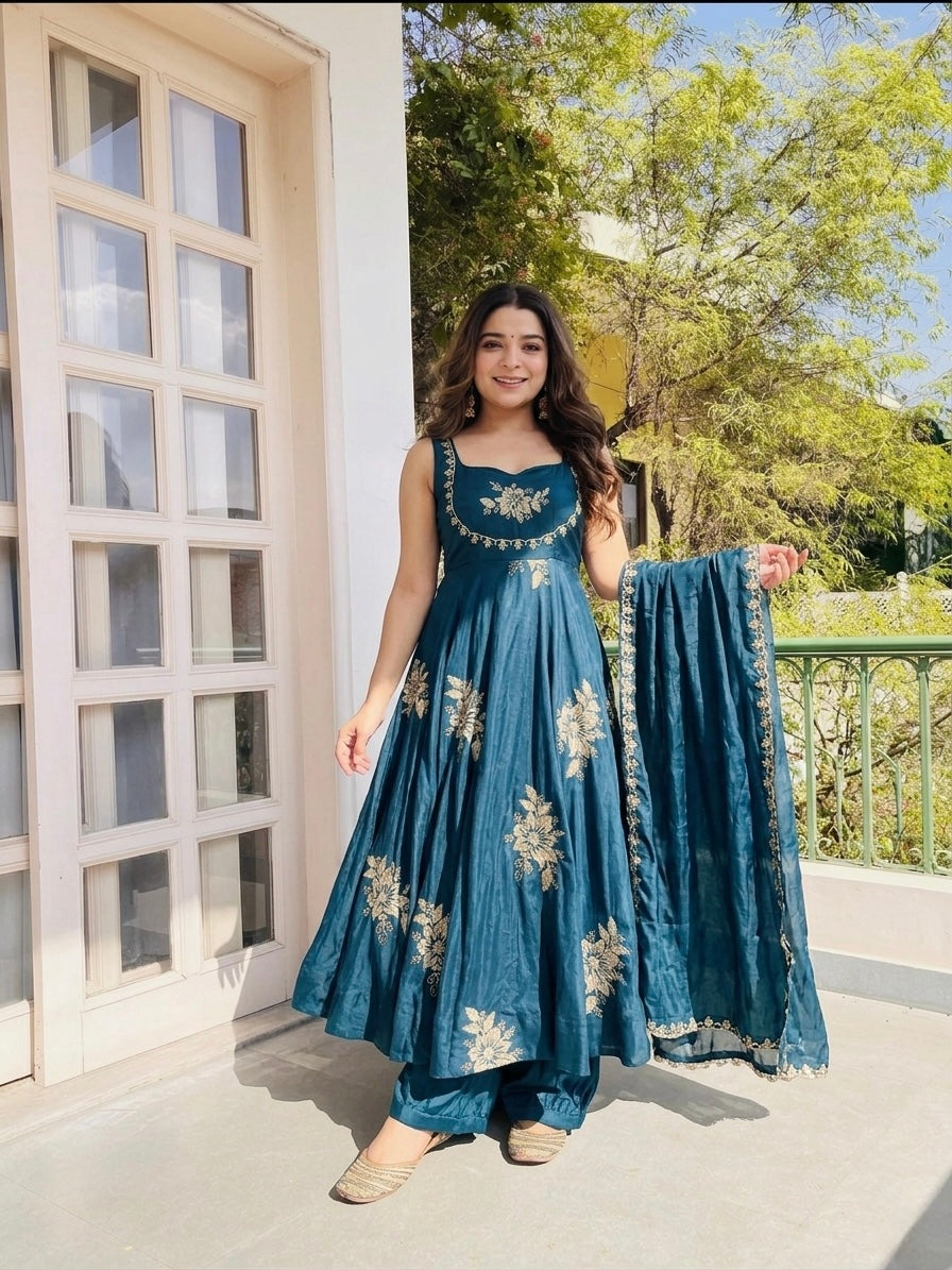 New Women's Trendy Festive Ethnic Anarkali Suit Set