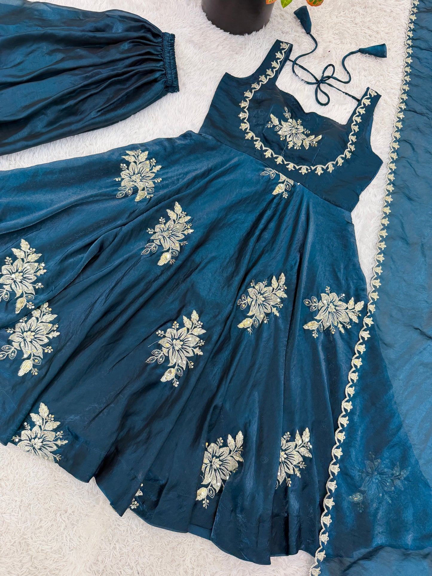 New Women's Trendy Festive Ethnic Anarkali Suit Set
