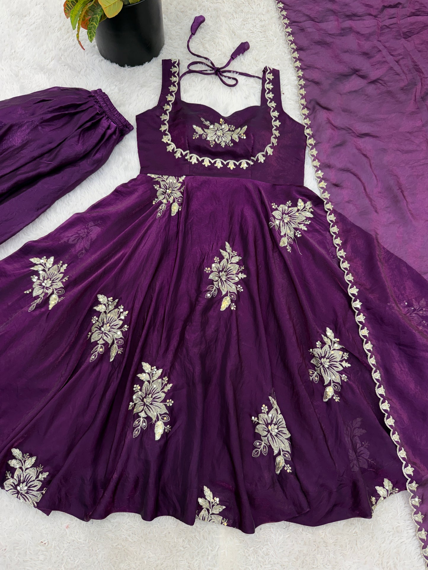 New Women's Trendy Festive Ethnic Anarkali Suit Set