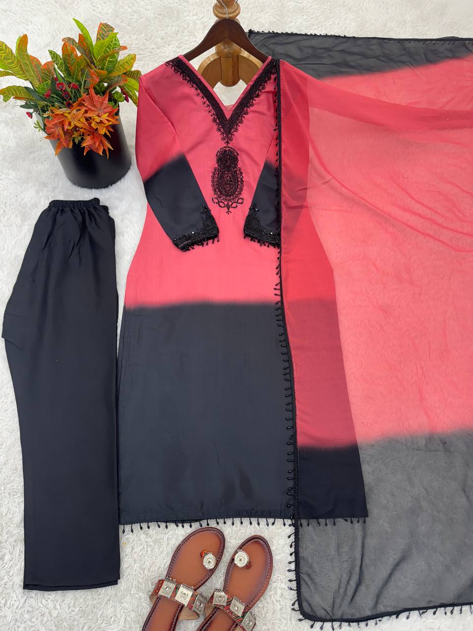 Women's New Trendy Stylish Elegant Dual-Tone Festive Suit Set