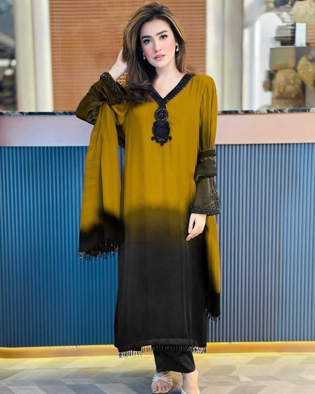 Women's New Trendy Stylish Elegant Dual-Tone Festive Suit Set