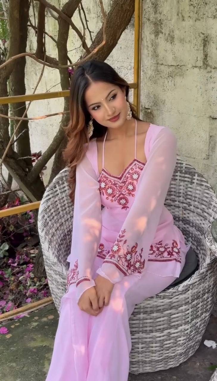 New Trendy Stylish Elegant Light Pink Embroidered Kurta and Palazzo Set