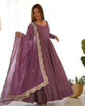 Load image into Gallery viewer, Amazing Silk base Sauber Look Gown with Work Dupatta
