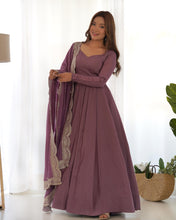 Load image into Gallery viewer, Amazing Silk base Sauber Look Gown with Work Dupatta
