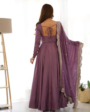 Load image into Gallery viewer, Amazing Silk base Sauber Look Gown with Work Dupatta
