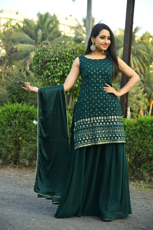Green Elegant Pure Georgette Pakistani Style Salwar Suit For Women