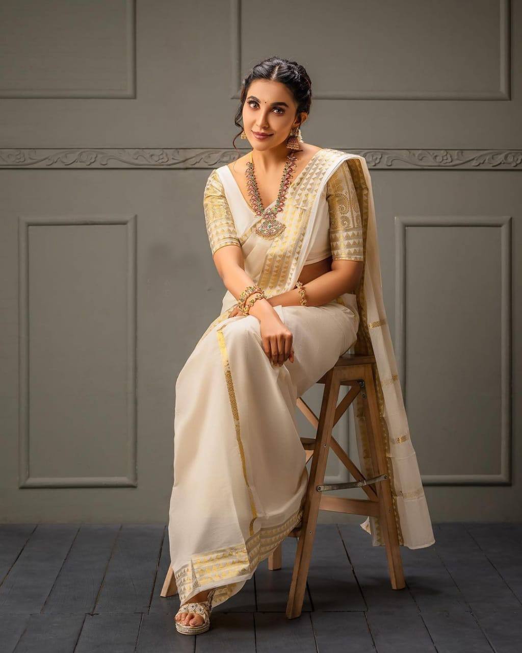 New South Style Banarsi Silk Gold Jari Weaving Rich Pallu Saree
