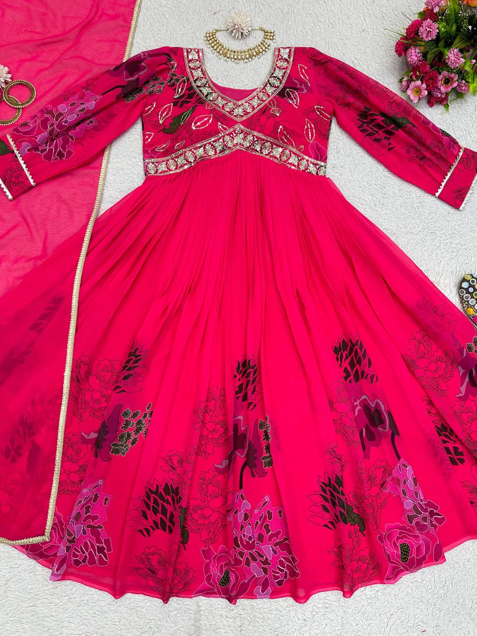 Attractive Designer Suit On Heavy Georgette Fabric And Dupatta With Fancy Lace