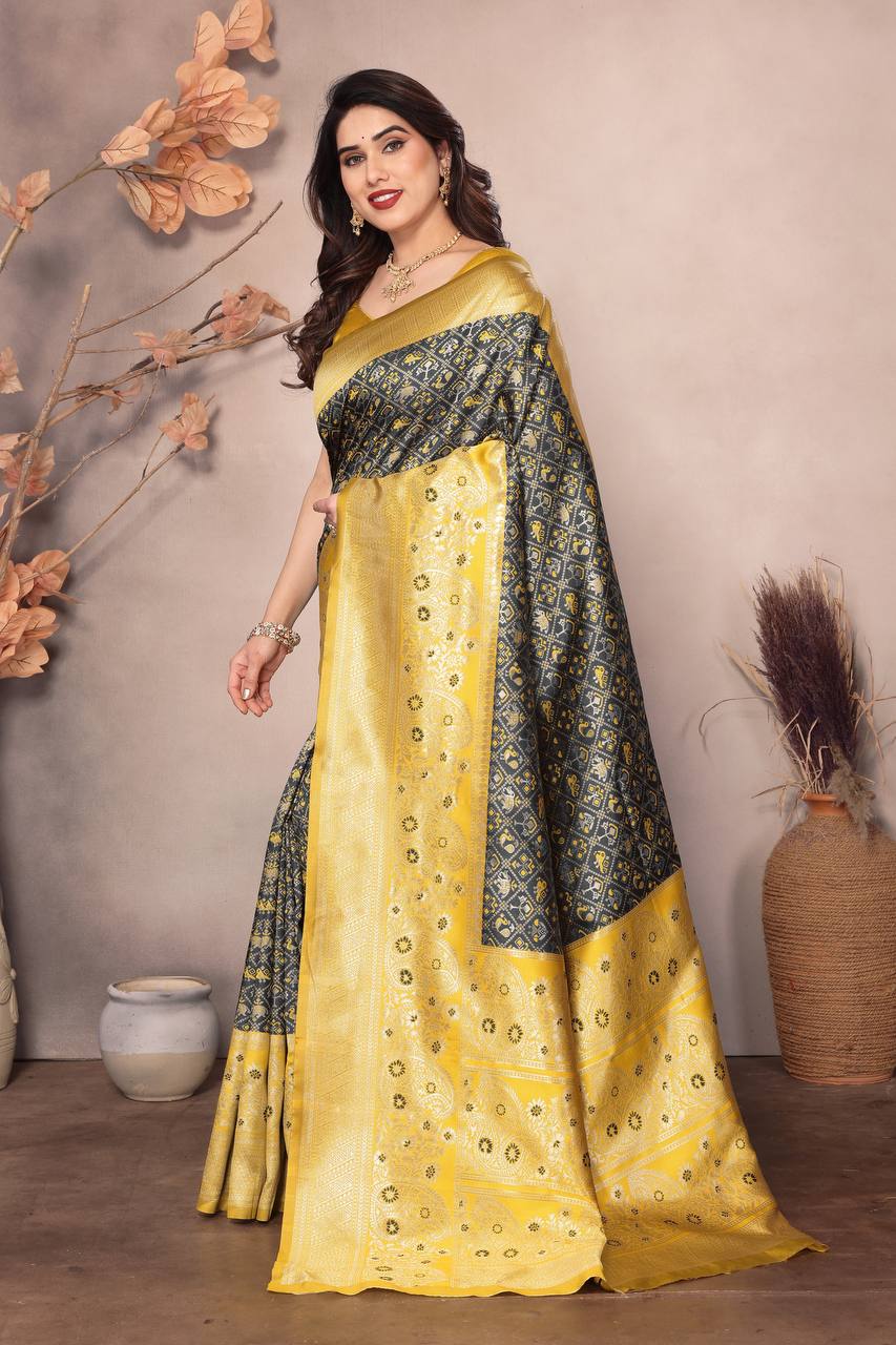 Designer Rich Pallu & Jaquard Work Saree