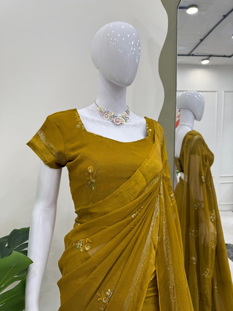 Designer Viscous Patta Thred & Sequnce Work Saree Blouse