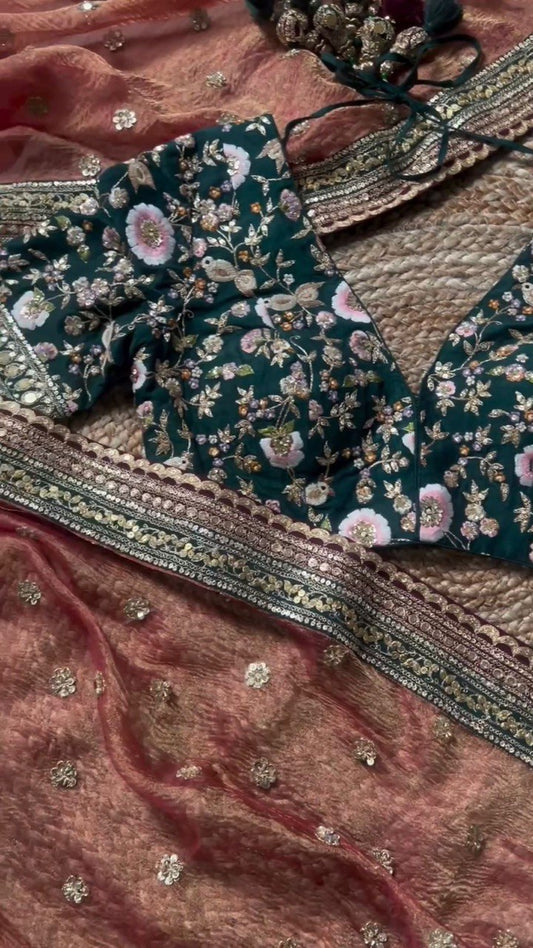 Light Gajri Colour Twil Net Saree And Mono Benglori Silk Blouse