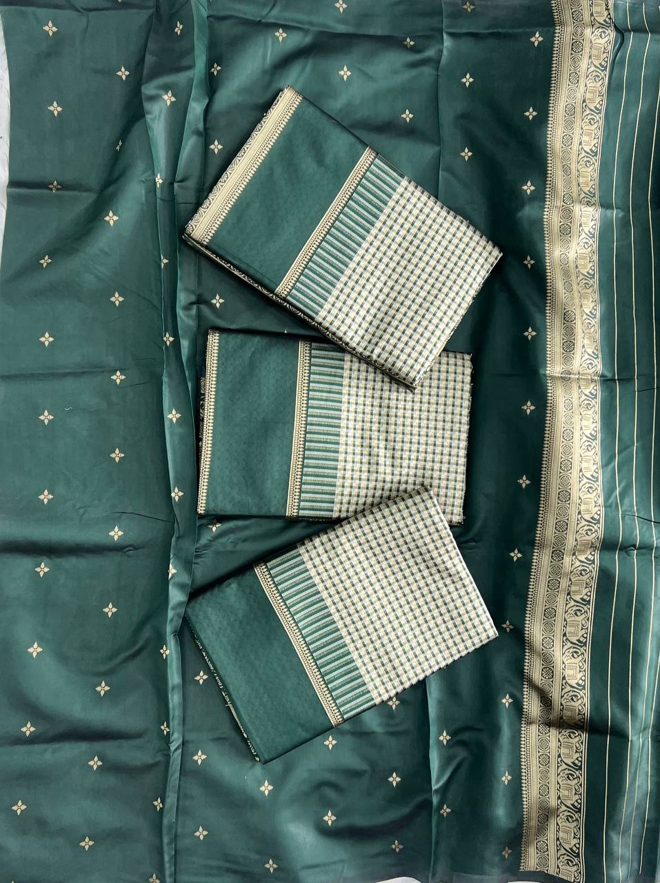 Green Checks Designer Soft Lichi Silk  Saree