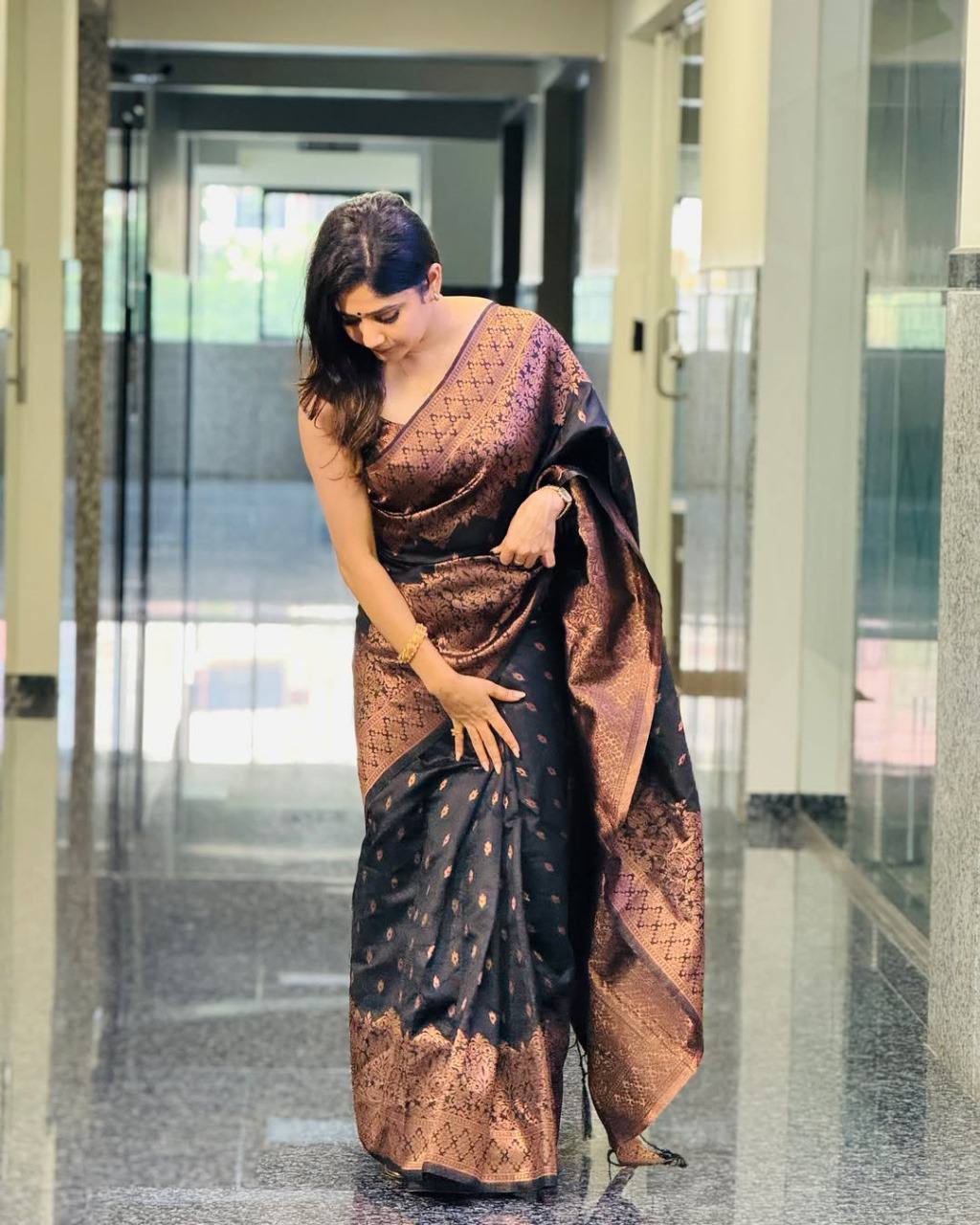 Soft Lichi Silk Dark Green Jacquard Weaving Saree With Contrast Blouse