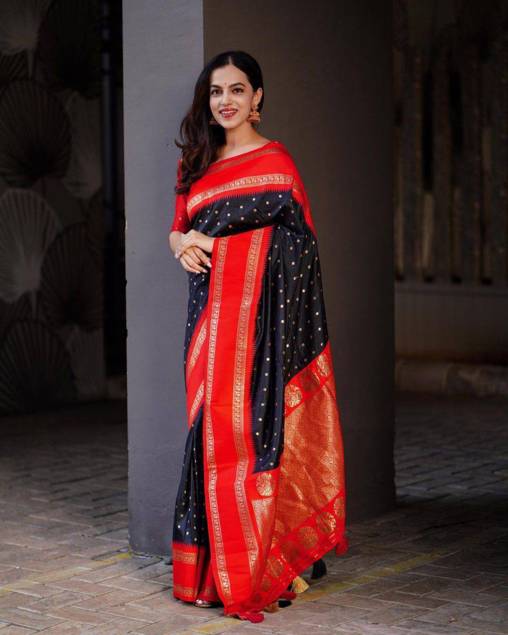 New Black Red Colour Lichi Silk Jacquard Weaving Saree