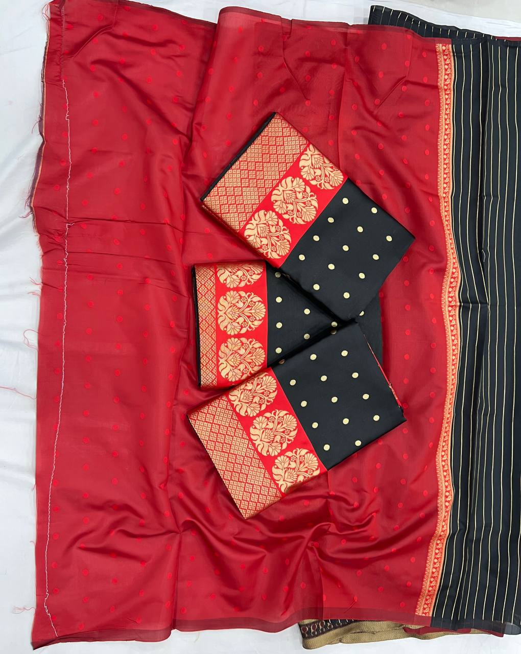 New Black Red Colour Lichi Silk Jacquard Weaving Saree