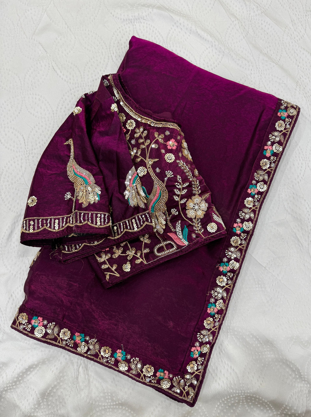 Indian Wedding Wear  Saree with  Stich Peacock Embroidered Blouse Piece