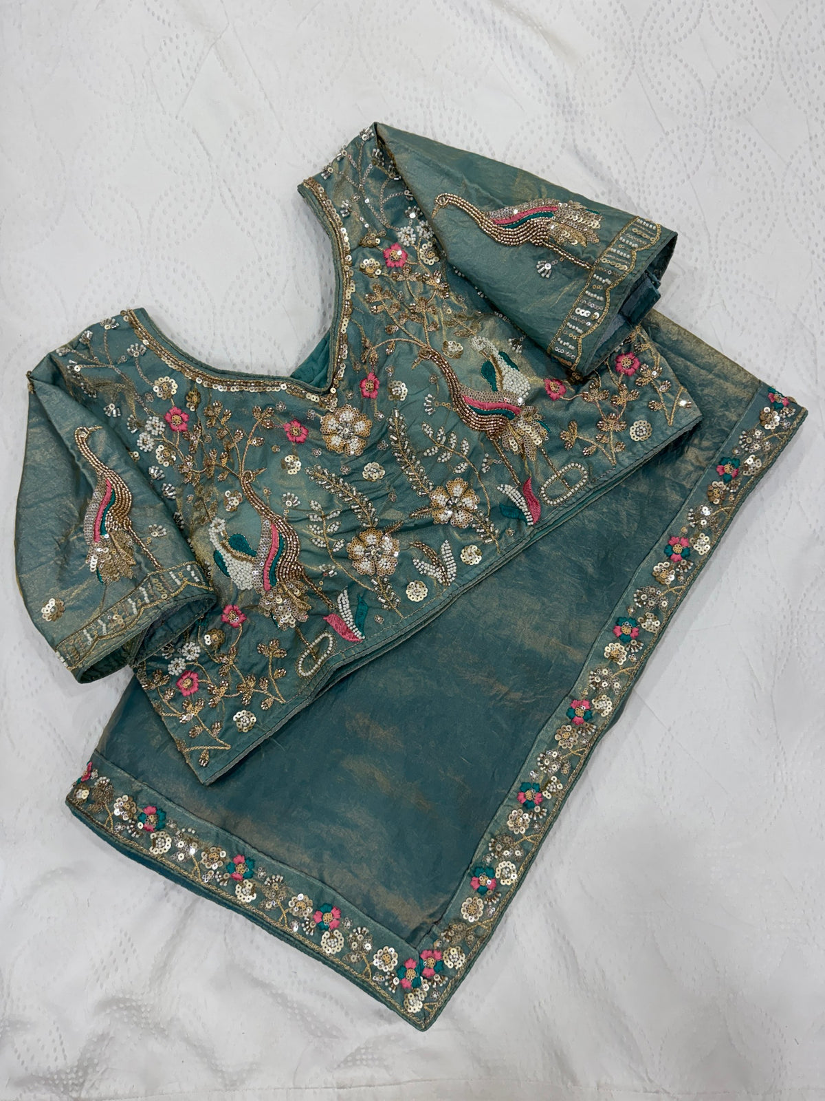 Indian Wedding Wear  Saree with  Stich Peacock Embroidered Blouse Piece