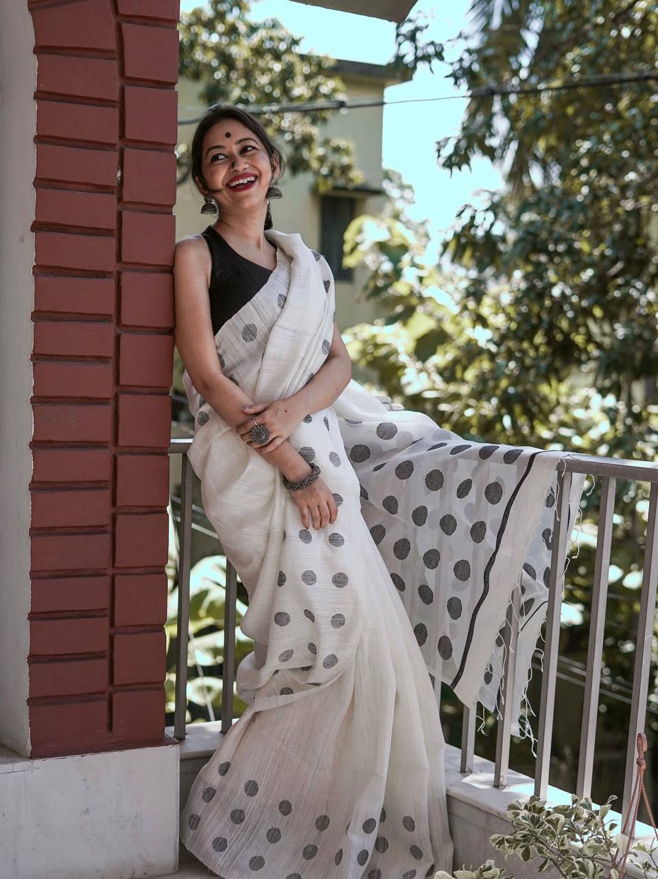 Amazing Soft Lilan Slab Jacquard Weaving Cotton Saree