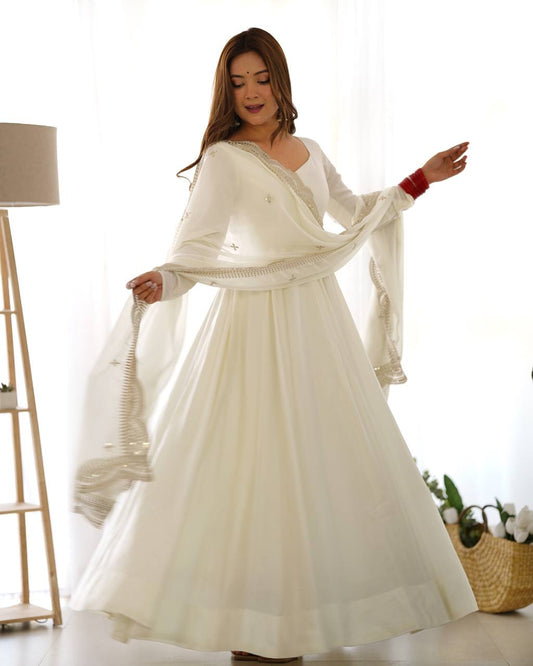 Ready to Wear White Georgette Gown with Dupatta For Women⭐⭐⭐⭐(714)