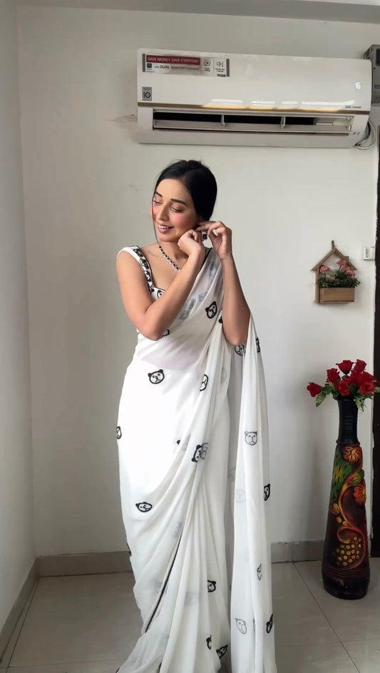 Beautiful White Georgette 1 Min Saree with Unstitched Blouse