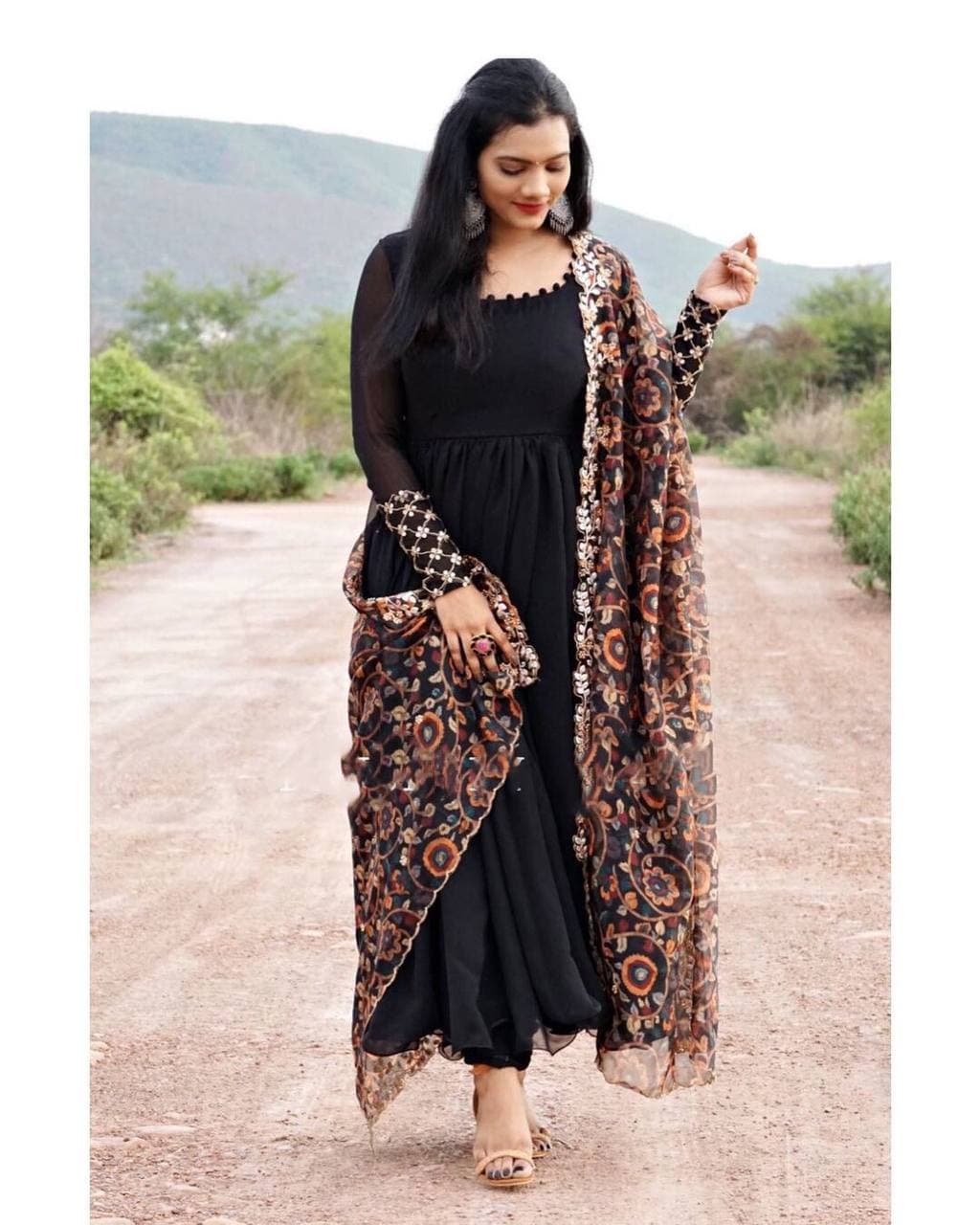 Opulent Black Color Casual Wear Georgette Embroidered Work Salwar Suit