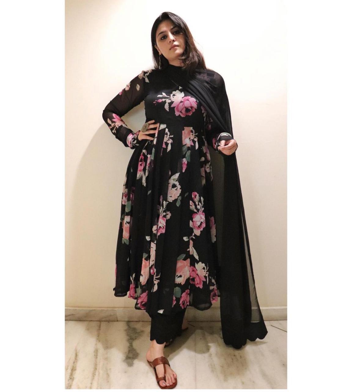 Flattering Black Color Printed Design Full Stitched Georgette Casual Wear Suit