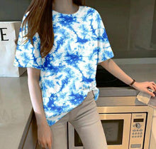 Load image into Gallery viewer, Appealing Imported Printed Design Tshirt For Women
