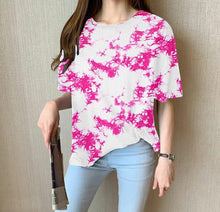 Load image into Gallery viewer, Appealing Imported Printed Design Tshirt For Women
