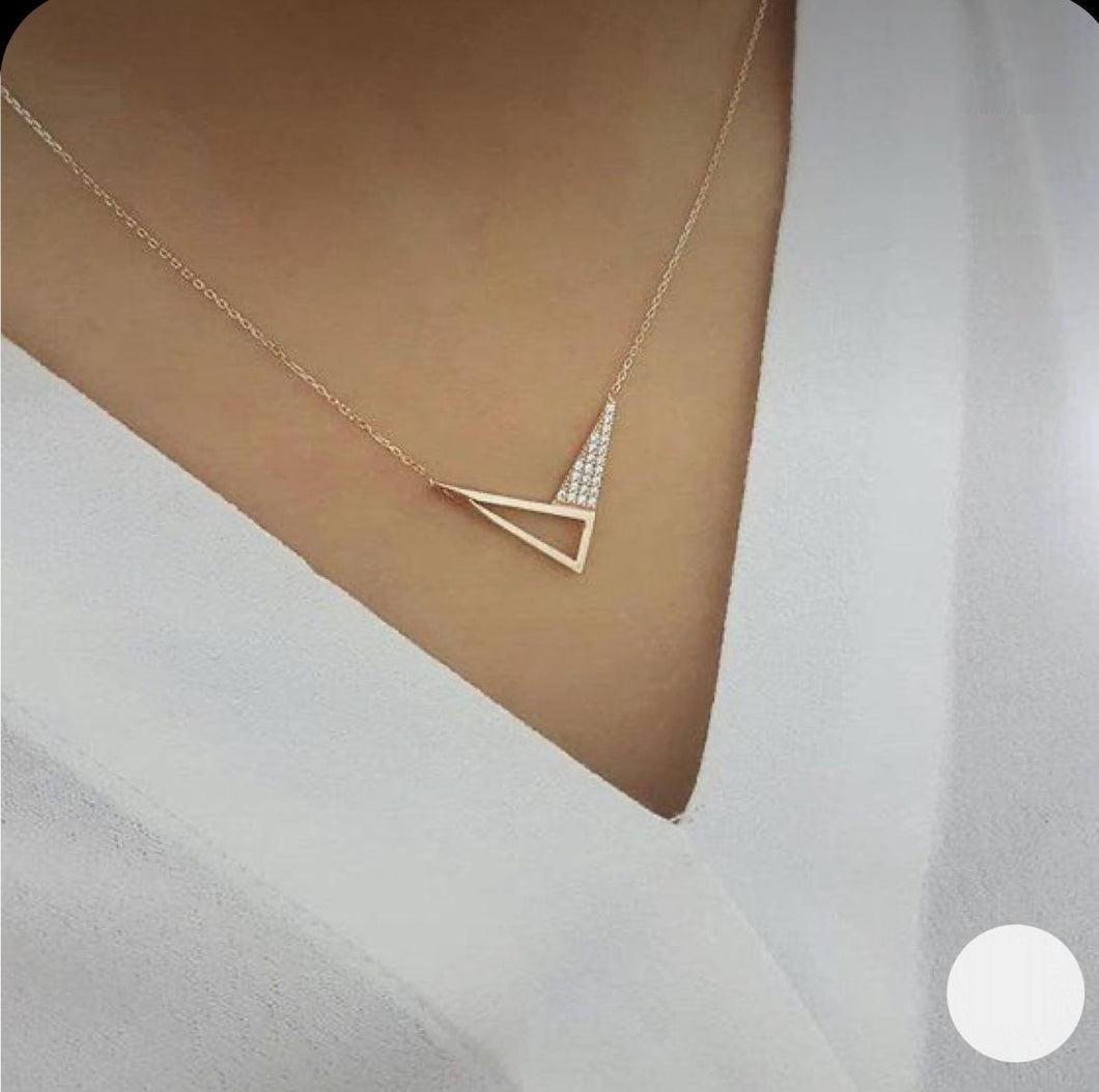 Stylish Triangle Americal Diamond Rose Gold Necklace Imitation Jewelry For Women