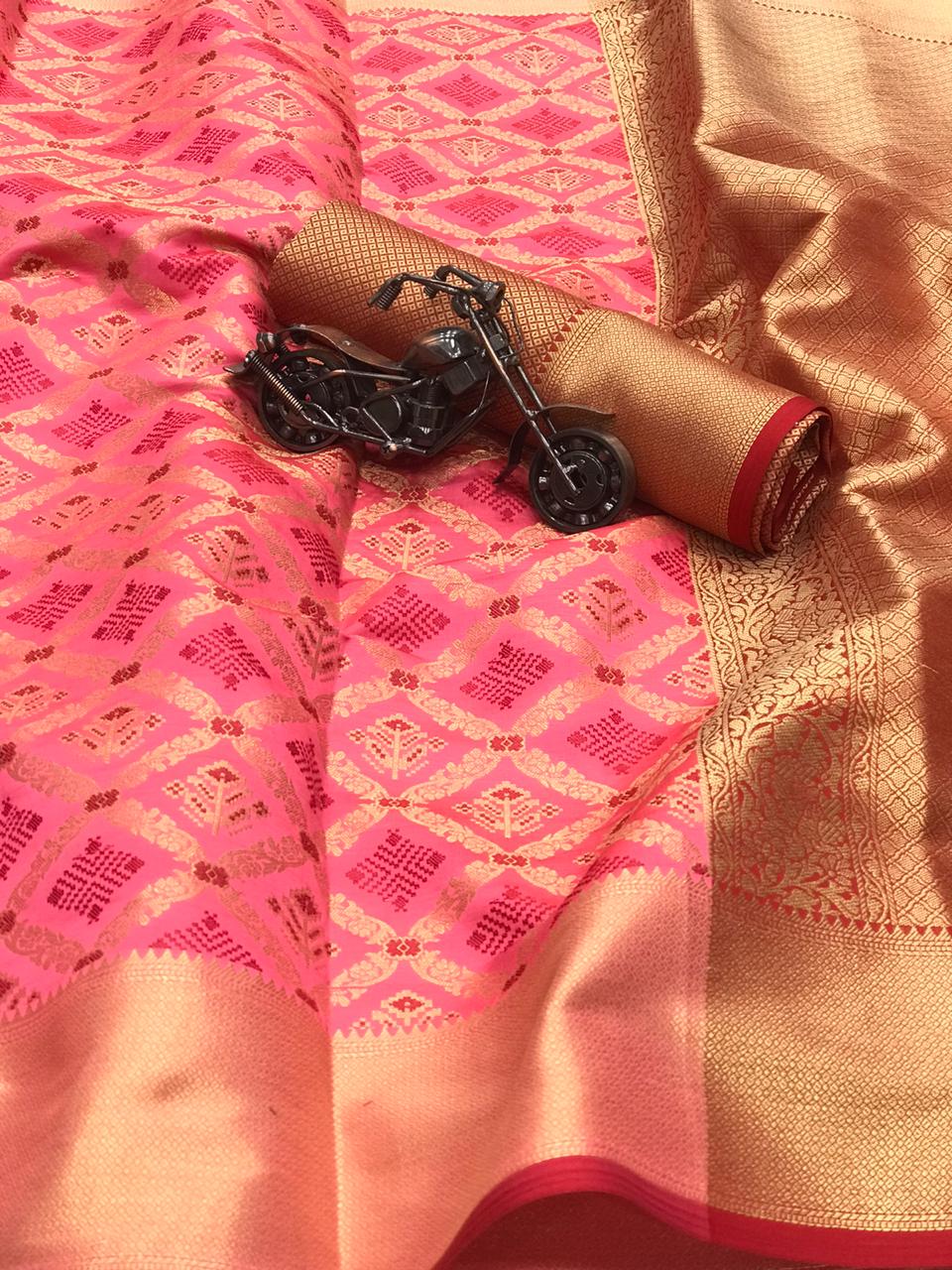 Marvelous Pink Color Soft Banarasi Silk Design Indian Wear Weaving Fancy Border Saree Blouse