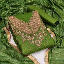Load image into Gallery viewer, Glamorous Casual Wear Cotton Embroidered Diamond Work Salwar Suit
